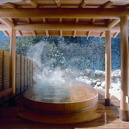 Nishiyama Onsen Keiunkan Hotel Hayakawa Екстериор снимка