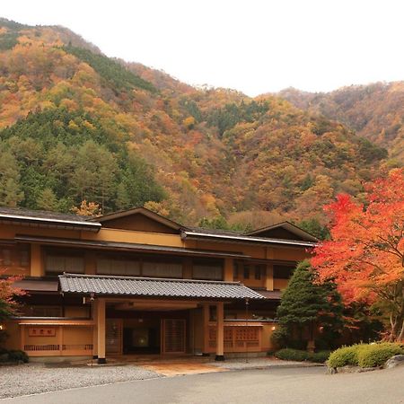 Nishiyama Onsen Keiunkan Hotel Hayakawa Екстериор снимка